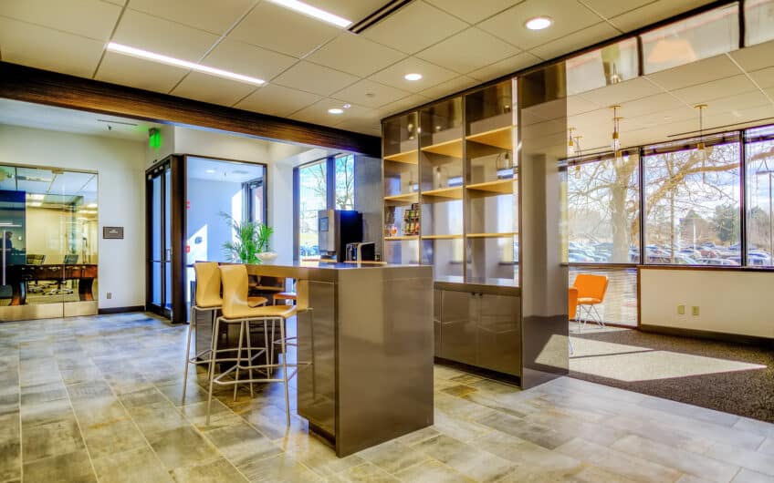 KORE 9250 - Denver Office Space - Entry and common area